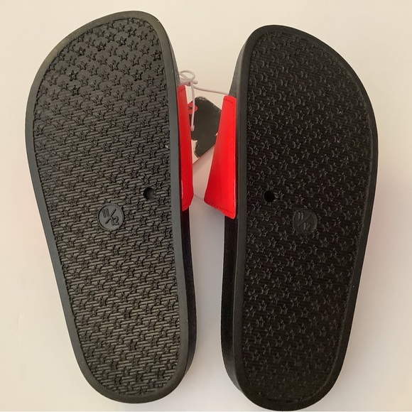 New Mickey Mouse boys sandals size 11/12 - Picture 5 of 6